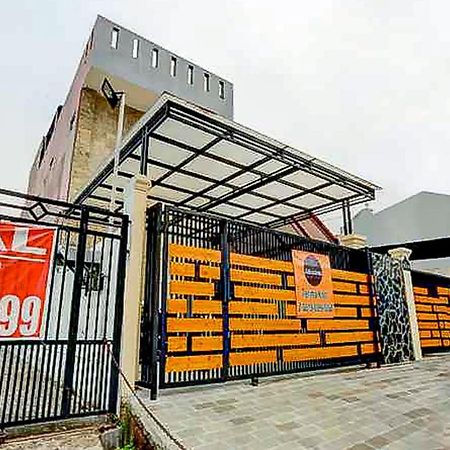 Jabusimo Syariah Redpartner Hotel Jakarta Exterior photo