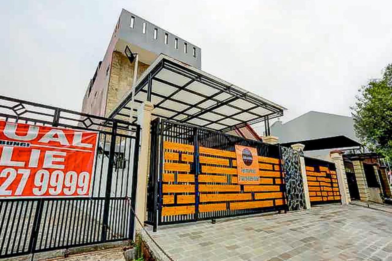 Jabusimo Syariah Redpartner Hotel Jakarta Exterior photo